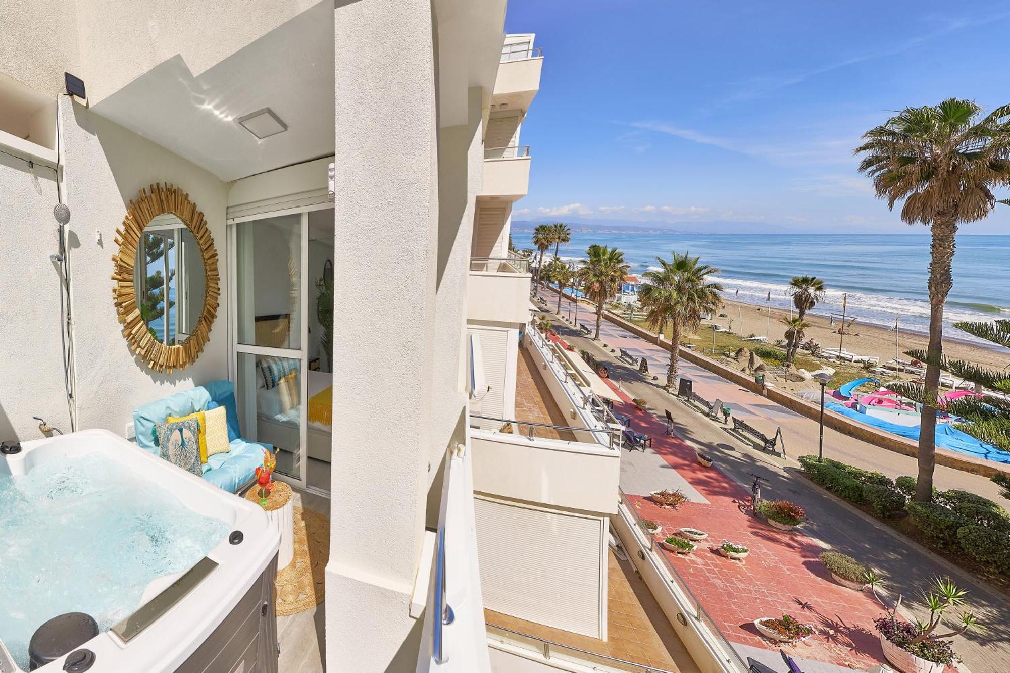 Suite Roca Chica Torremolinos Eksteriør bilde